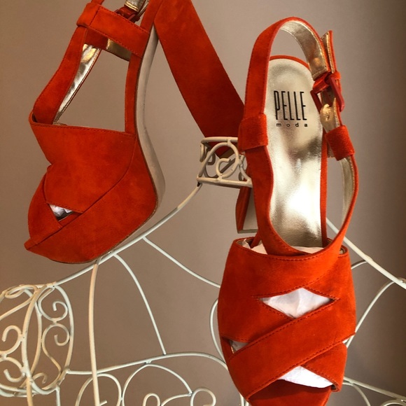 PELLE MODA BILLOW PLATFORM SUEDE SANDAL - Picture 4 of 8